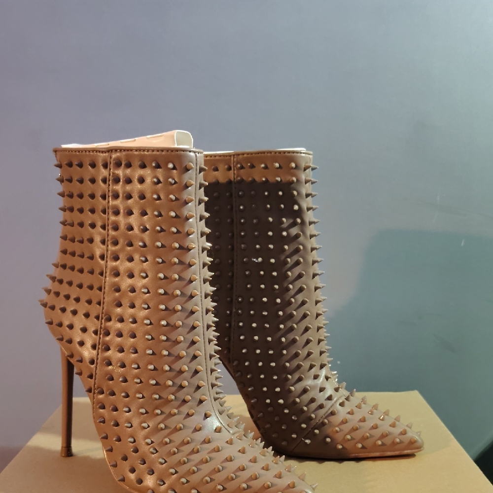 Steve Madden Taupe Studded Pointed-Toe Stiletto Booties